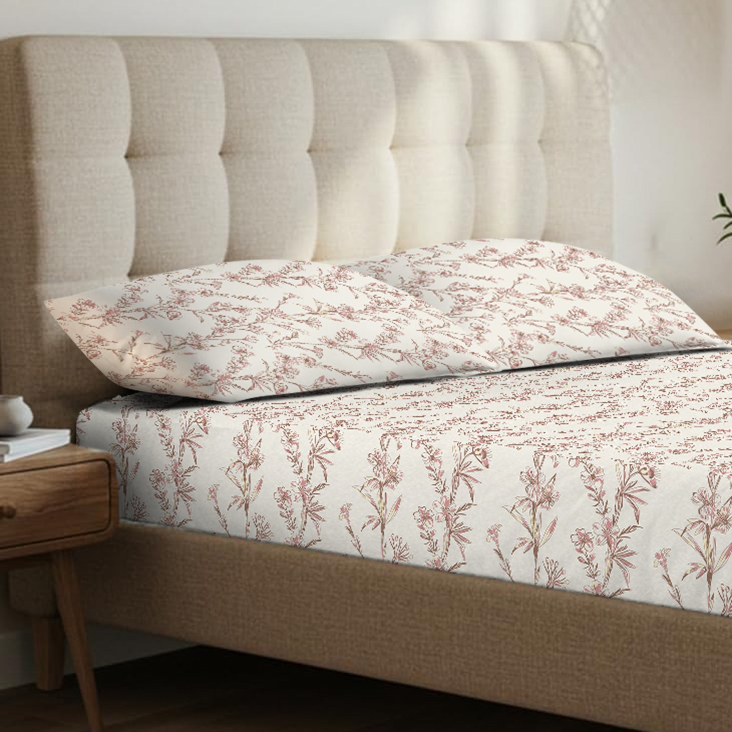 Fresh Bloom Blush Beige Cotton Bedsheet with Pillow Cover (King Size)
