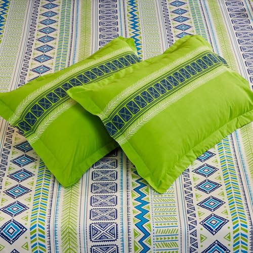 Green Geometric Printed Queen Flat Bedsheet with 2 Pillow Covers